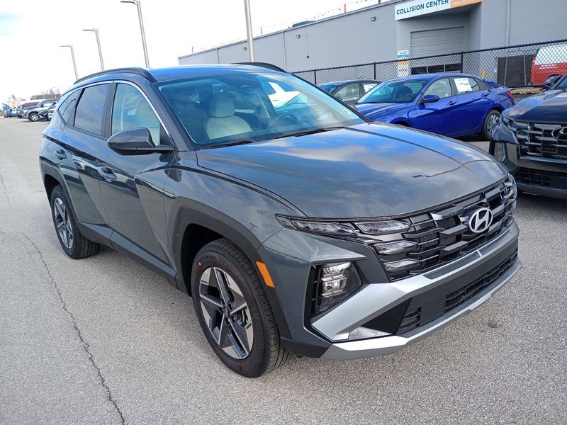 Certified 2025 Hyundai Tucson SEL image 1