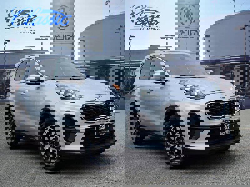 Used 2022 Kia Sportage LX image 1