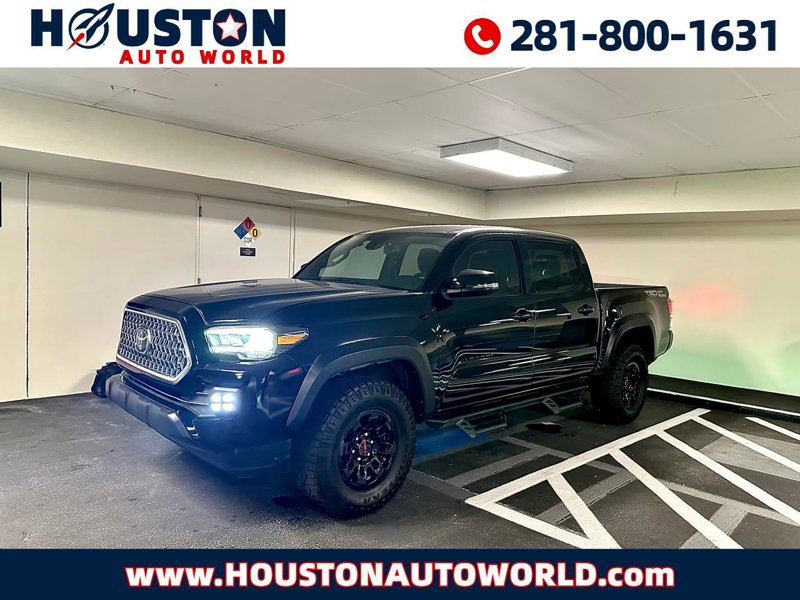Used 2022 Toyota Tacoma TRD Off-Road w/ Technology Package image 1