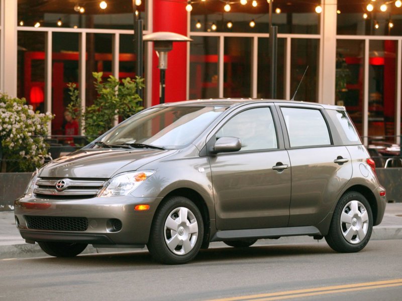 Used 2005 Scion xA image 1