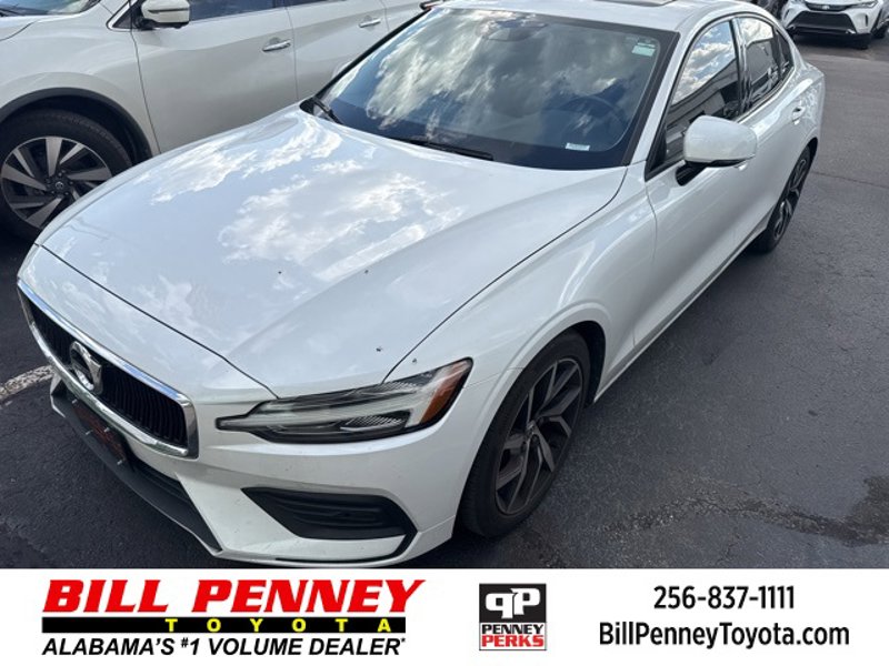 Used 2019 Volvo S60 T5 Momentum w/ Multimedia Package image 1
