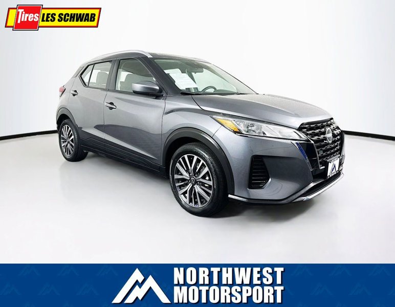Used 2022 Nissan Kicks SV image 1