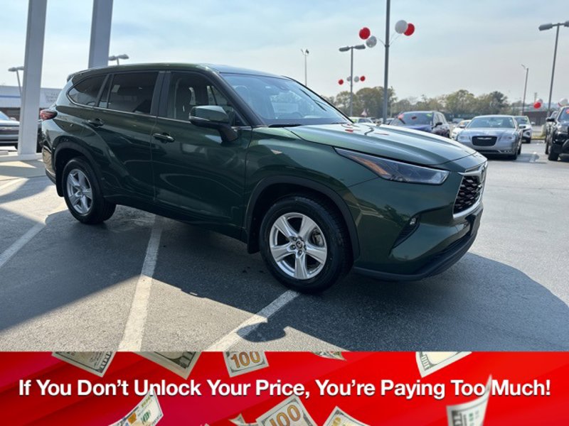Used 2023 Toyota Highlander L image 1