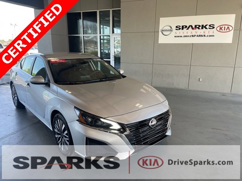 Certified 2023 Nissan Altima 2.5 SV image 1