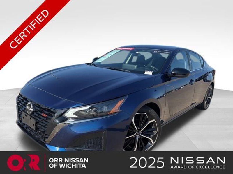 Certified 2023 Nissan Altima 2.5 SR w/ SR Premium Package image 1