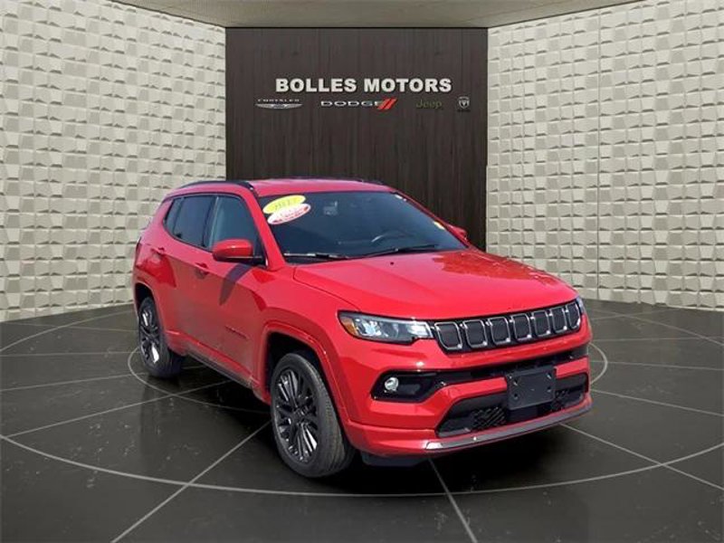 Certified 2022 Jeep Compass Limited image 1
