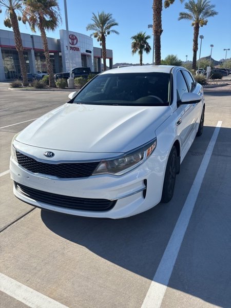 Used 2017 Kia Optima LX image 1