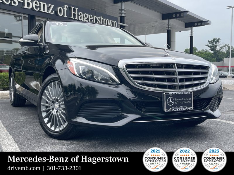 Used 2015 Mercedes-Benz C 300 4MATIC Sedan image 1