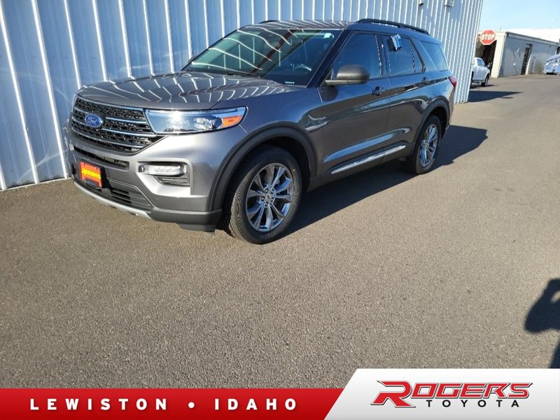 Used 2022 Ford Explorer XLT w/ Equipment Group 202A image 1