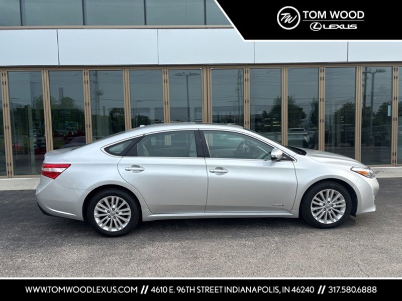 Used 2014 Toyota Avalon XLE Touring image 1
