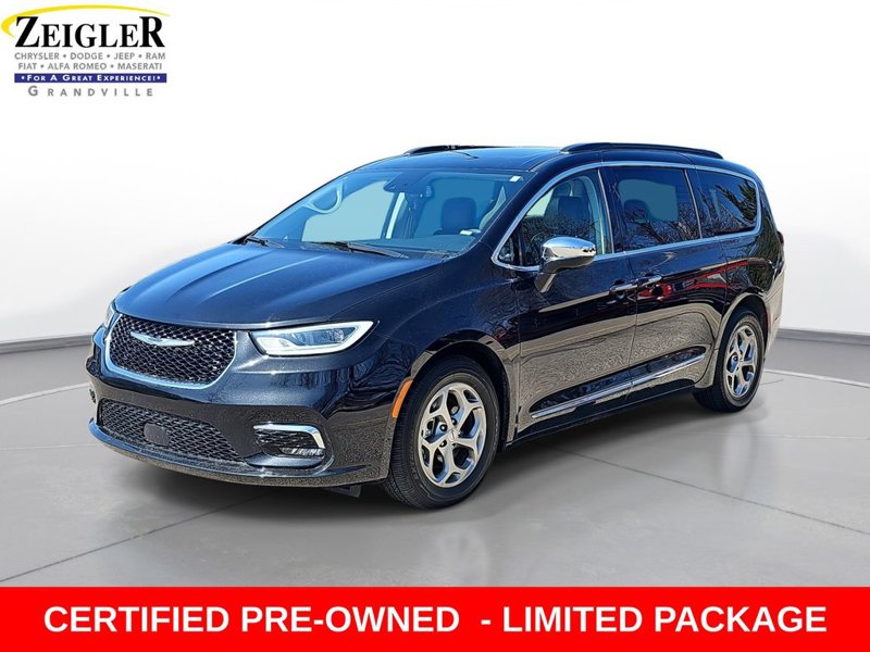 Certified 2023 Chrysler Pacifica Limited image 1