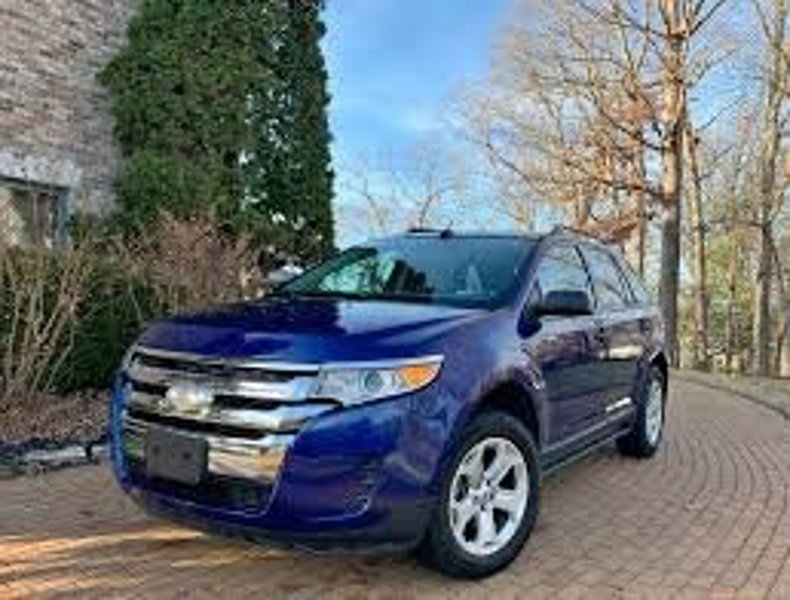 Used 2013 Ford Edge SE image 1