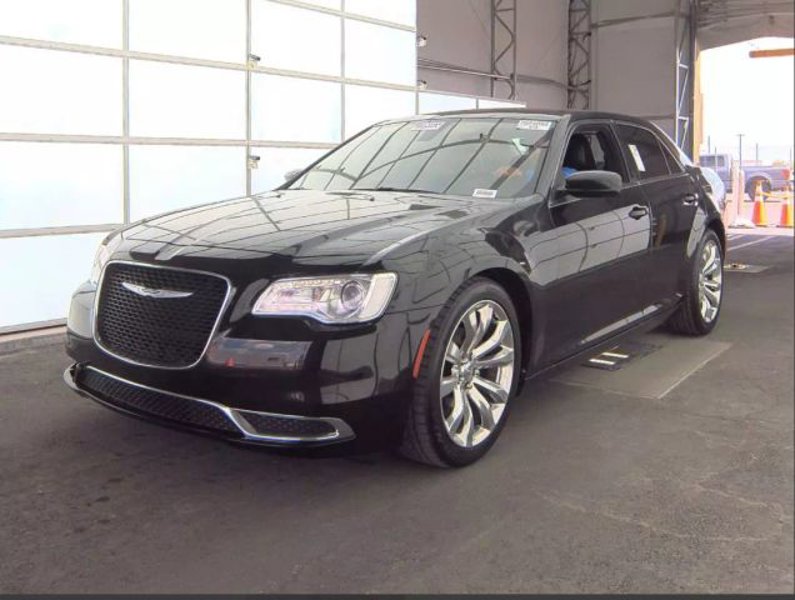 Used 2019 Chrysler 300 Touring L w/ Quick Order Package 22F image 1