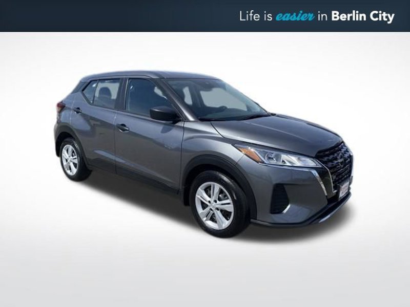 Certified 2024 Nissan Kicks S image 1
