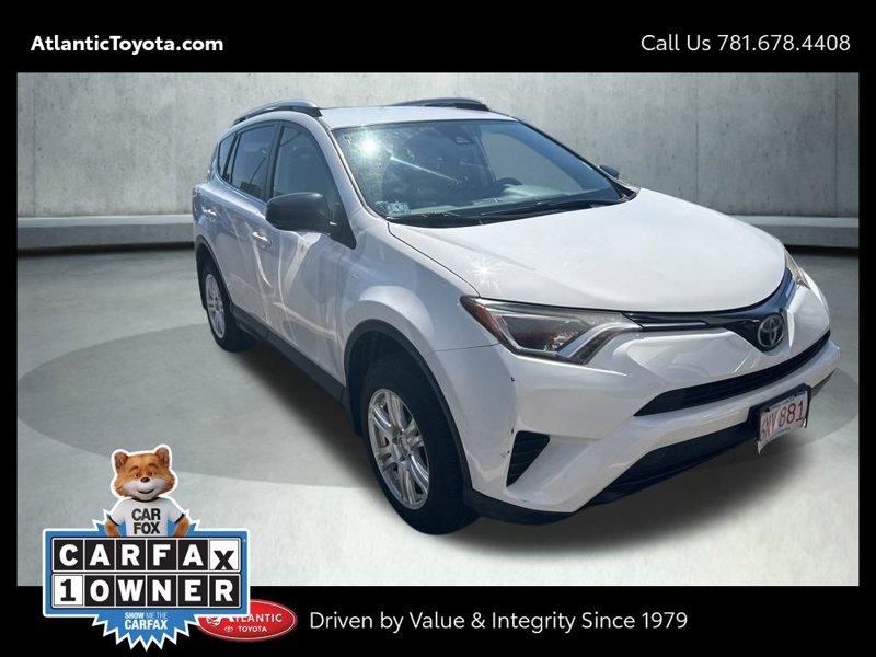 Used 2017 Toyota RAV4 LE image 1