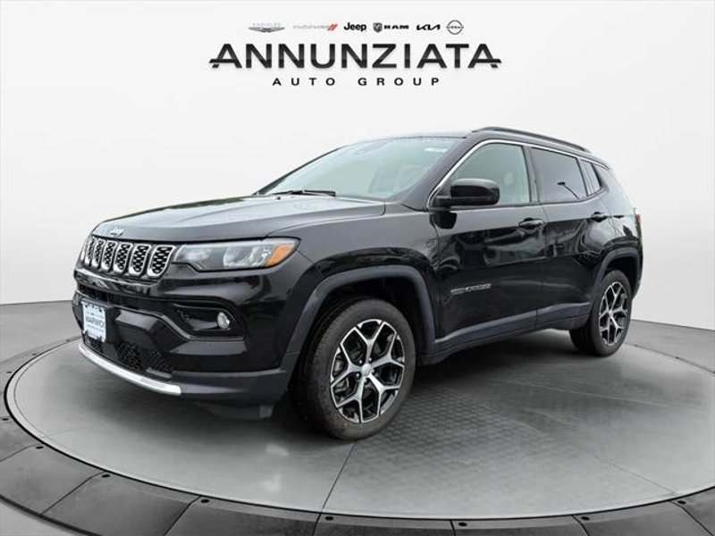 Certified 2024 Jeep Compass Limited image 1
