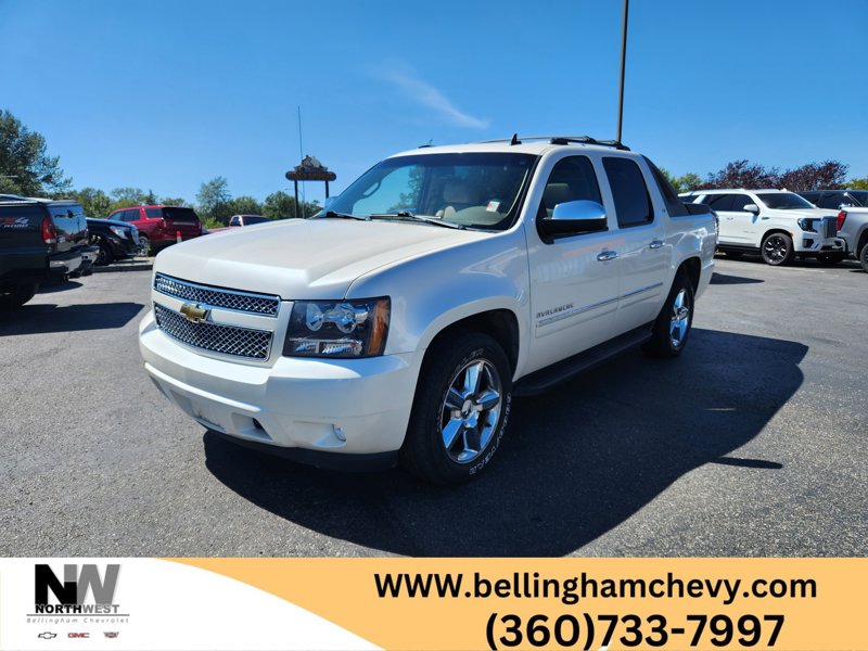 Used 2011 Chevrolet Avalanche LTZ image 1