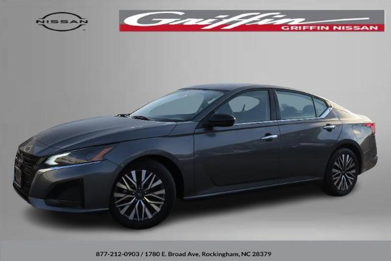 Certified 2024 Nissan Altima 2.5 SV image 1