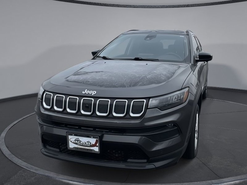 Used 2022 Jeep Compass Latitude w/ Convenience Group image 1