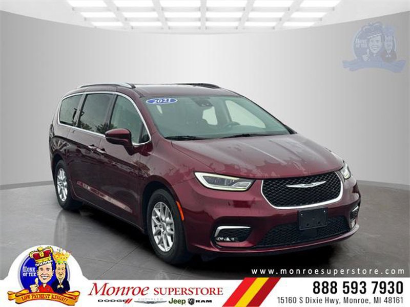 Certified 2021 Chrysler Pacifica Touring-L image 1
