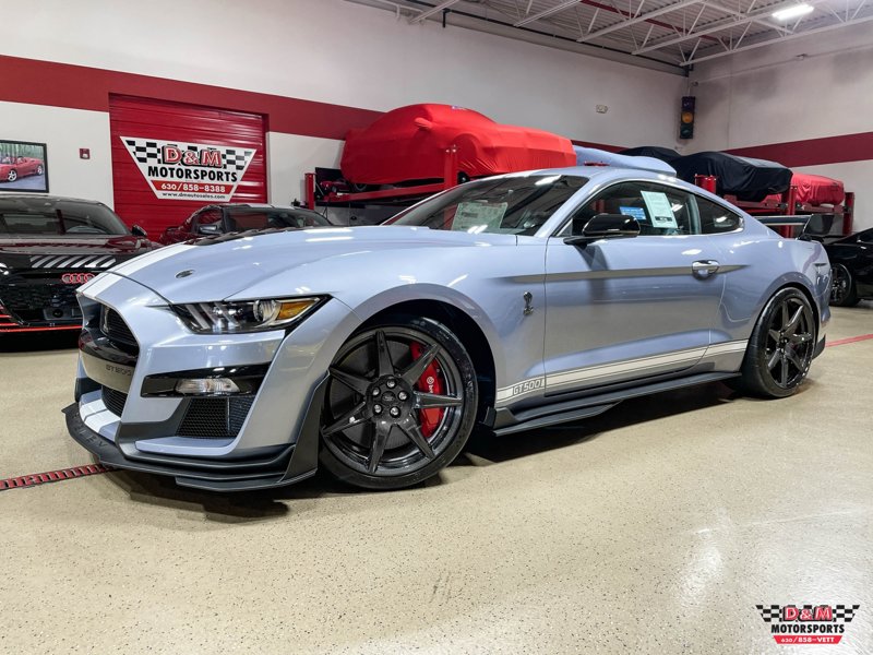 Used 2022 Ford Mustang Shelby GT500 w/ Carbon Fiber Track Pack image 1