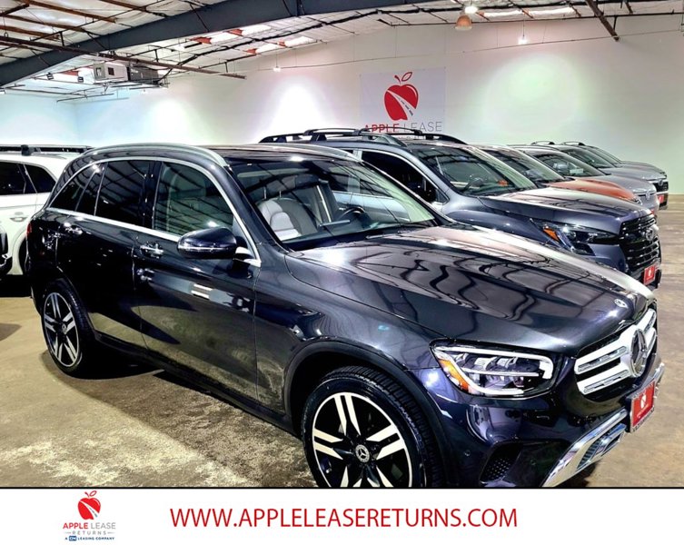 Used 2021 Mercedes-Benz GLC 300 image 1
