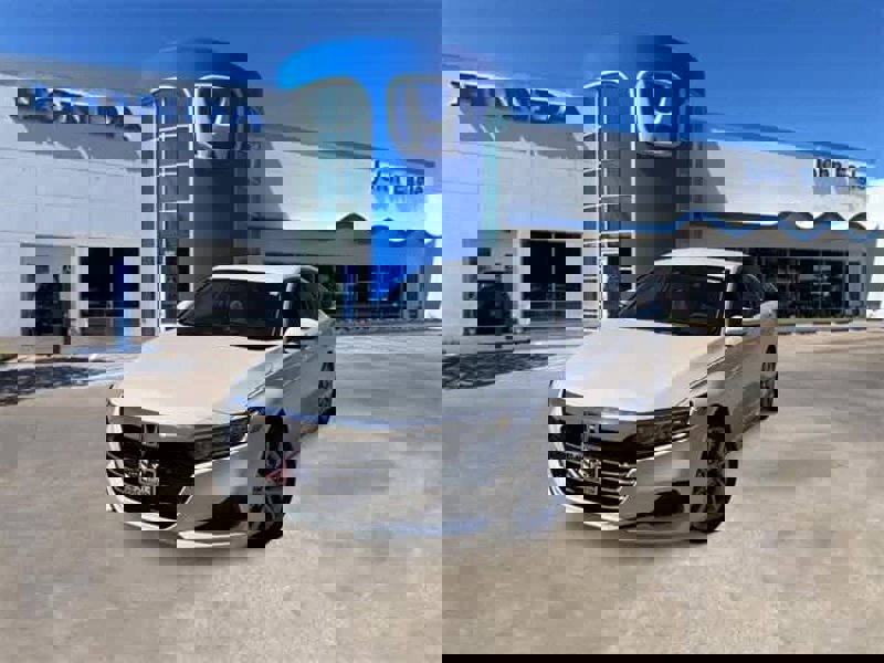 Certified 2022 Honda Accord LX image 1