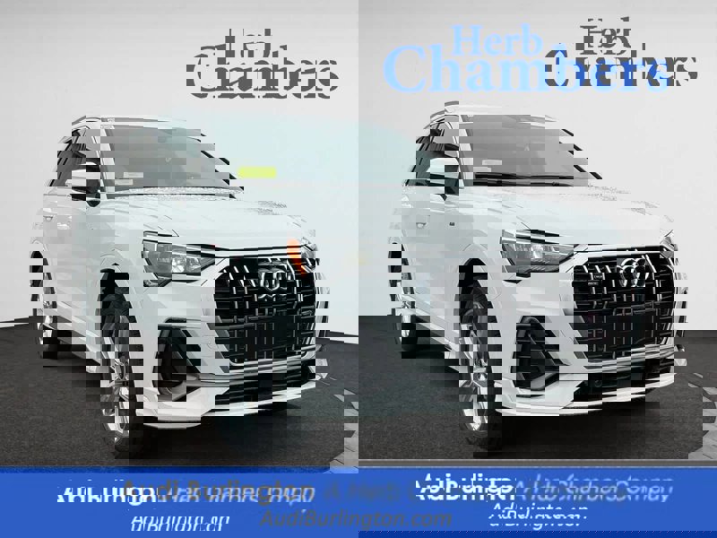 Certified 2022 Audi Q3 2.0T Premium w/ Convenience Package image 1