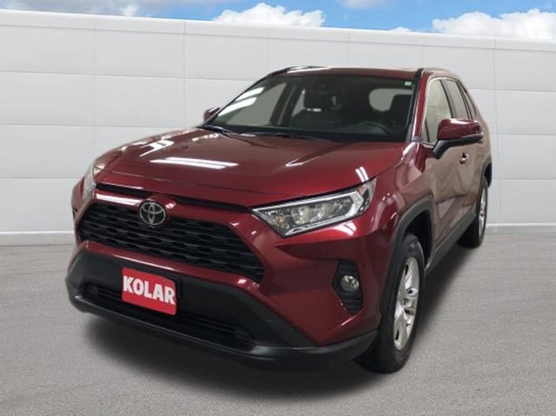 Certified 2019 Toyota RAV4 XLE image 1