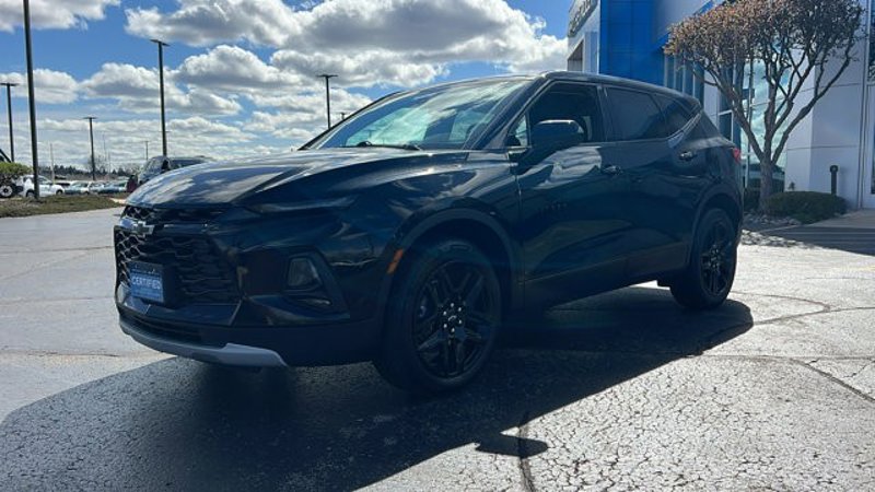 Certified 2021 Chevrolet Blazer LT w/ LPO, Black Accent Package image 1