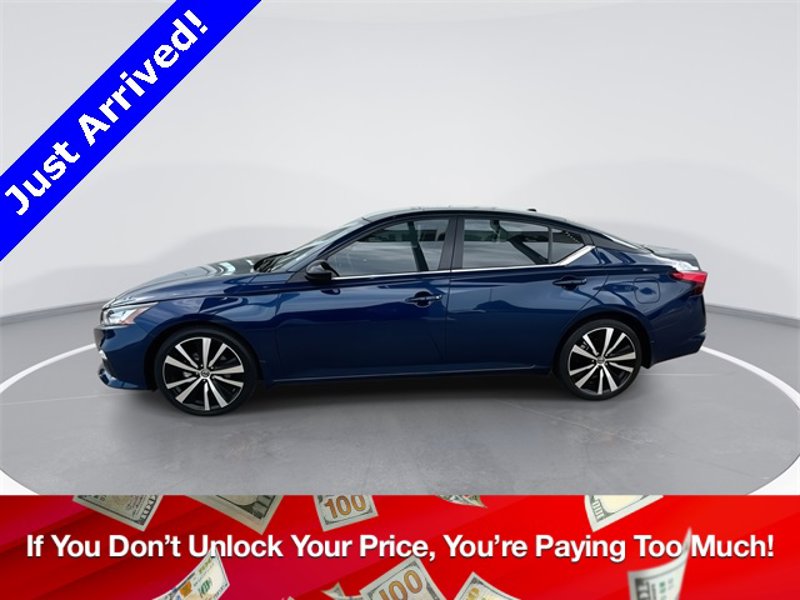 Certified 2022 Nissan Altima 2.5 SR image 1