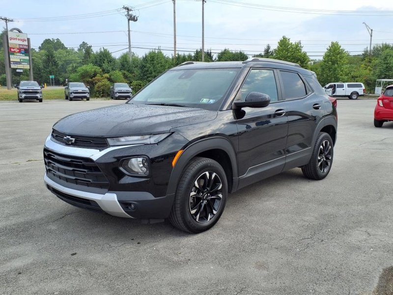 Certified 2022 Chevrolet TrailBlazer LT w/ Driver Confidence Package image 1