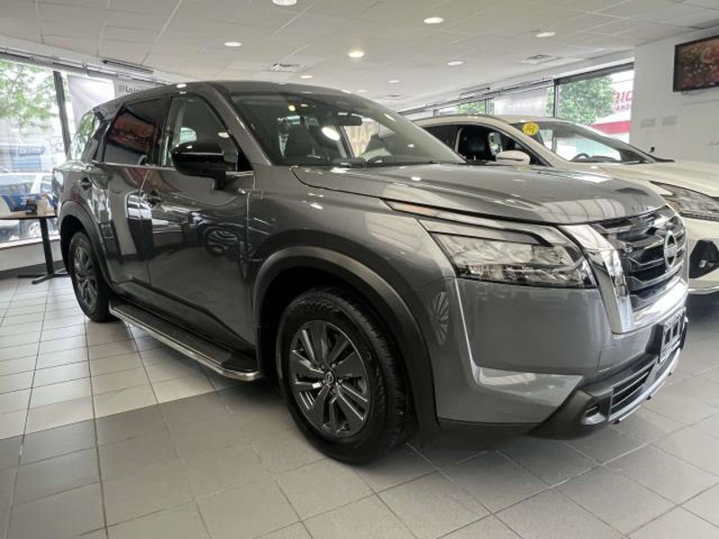 Certified 2024 Nissan Pathfinder S image 1
