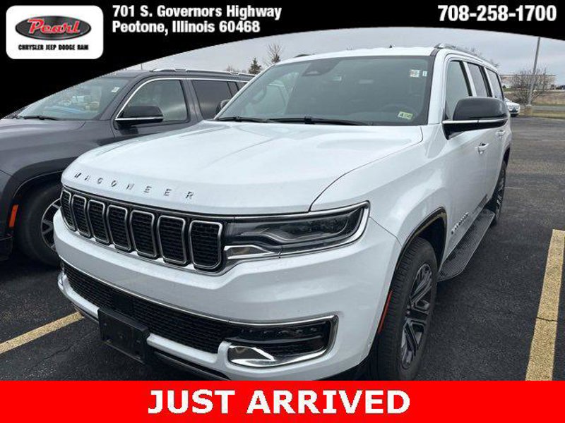 Certified 2024 Jeep Wagoneer L Series II w/ Flexible Seating Group image 1