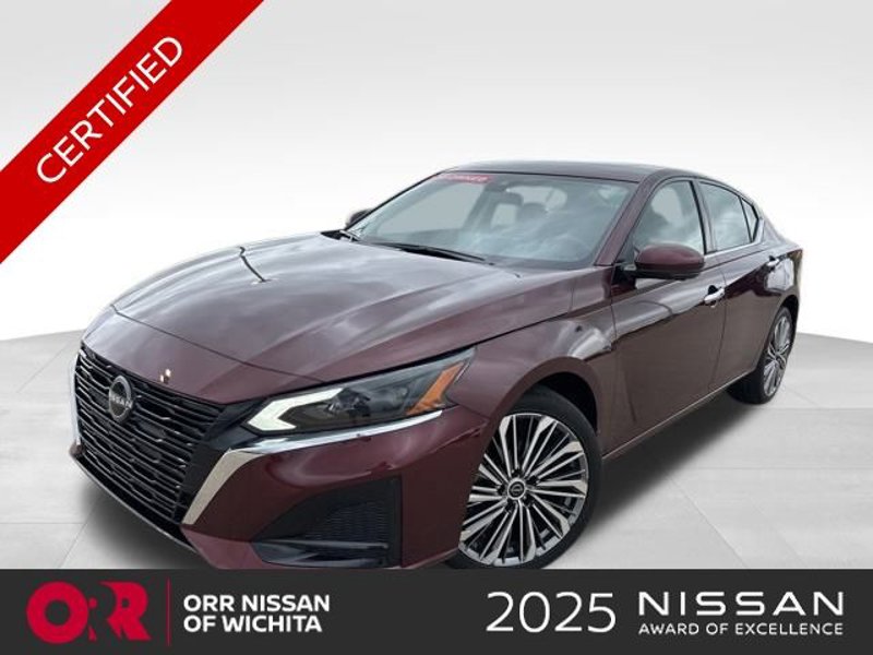 Certified 2024 Nissan Altima 2.5 SL image 1