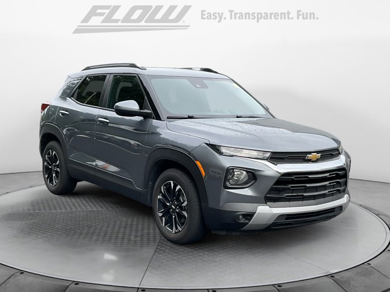 Used 2022 Chevrolet TrailBlazer LT w/ Convenience Package image 1