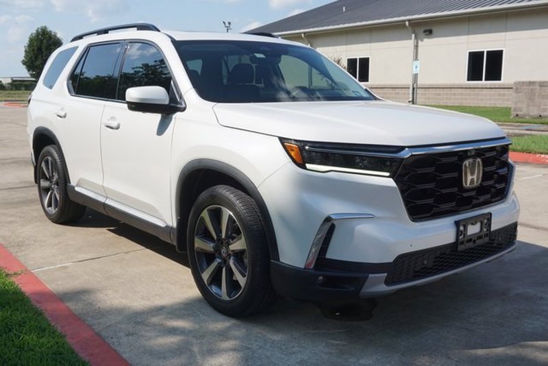 Certified 2023 Honda Pilot Elite image 1