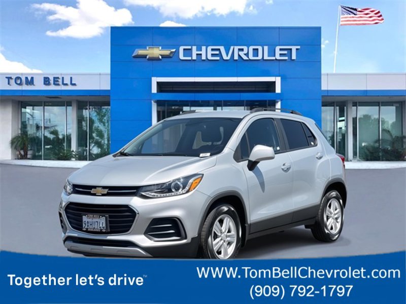 Certified 2022 Chevrolet Trax LT w/ LT Convenience Package image 1