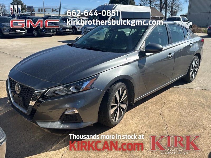 Used 2021 Nissan Altima 2.5 SV w/ SV Premium Package image 1