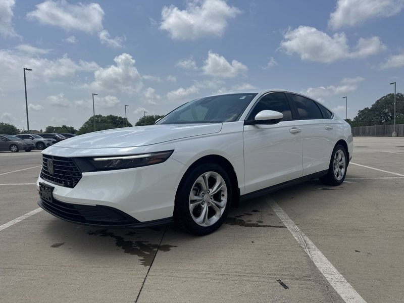 Certified 2024 Honda Accord LX image 1