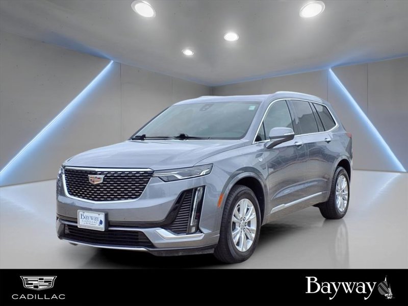 Certified 2022 Cadillac XT6 Luxury image 1
