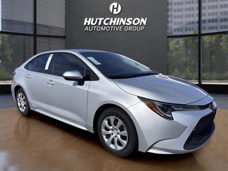 Used 2022 Toyota Corolla LE image 1