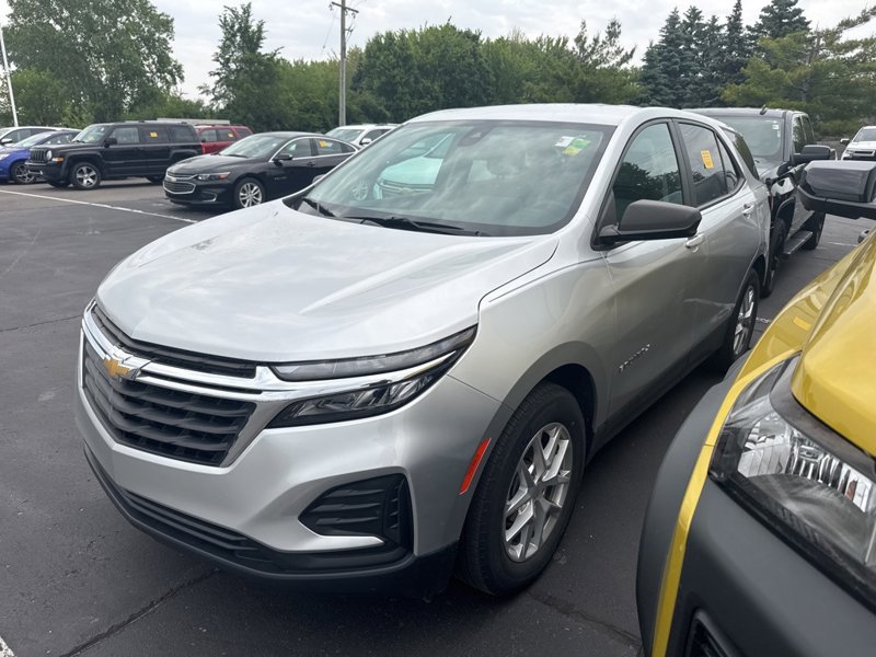 Certified 2022 Chevrolet Equinox LS w/ LS Convenience Package image 1