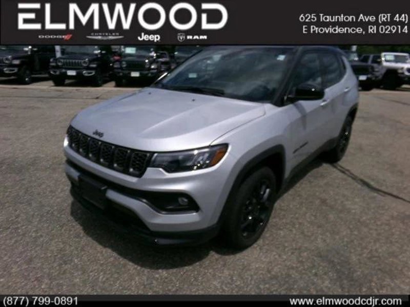 Certified 2024 Jeep Compass Latitude w/ Convenience Group image 1