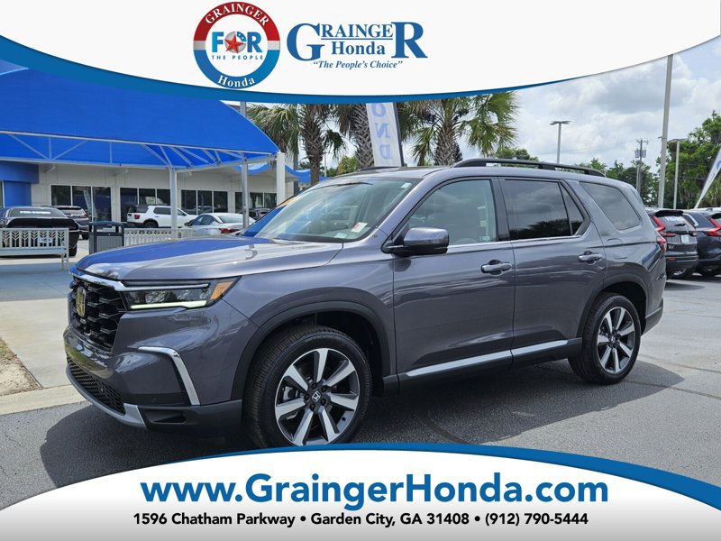 Certified 2023 Honda Pilot Touring image 1