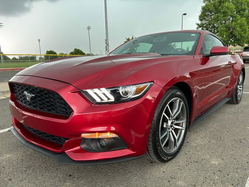 Used 2016 Ford Mustang Coupe image 1