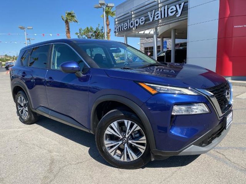 Certified 2023 Nissan Rogue SV image 1