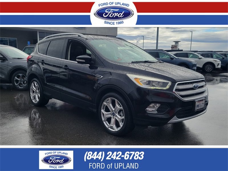 Used 2019 Ford Escape Titanium image 1