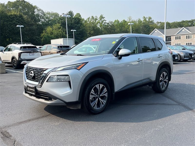 Certified 2022 Nissan Rogue SV image 1