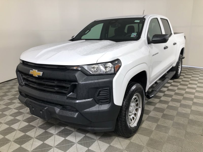 Certified 2024 Chevrolet Colorado W/T w/ Advanced Trailering Package image 1
